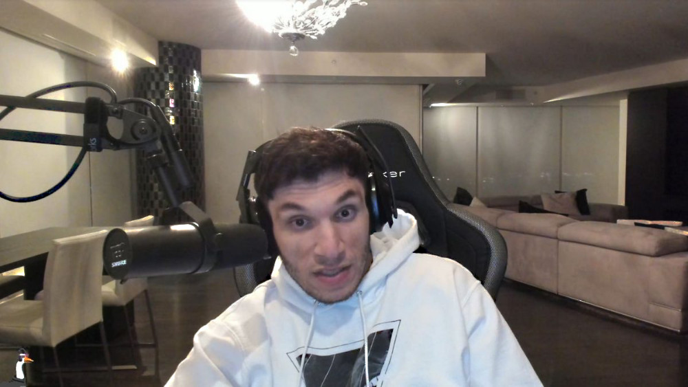 Trainwreckstv (Tyler Niknam) streamer on Twtich